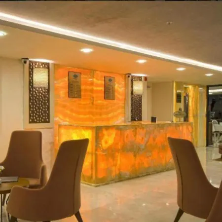 安图萨潘丽思spa酒店