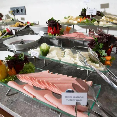 安图萨潘丽思spa酒店 酒店 4*