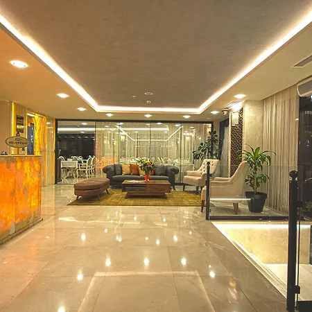 安图萨潘丽思spa酒店 4*