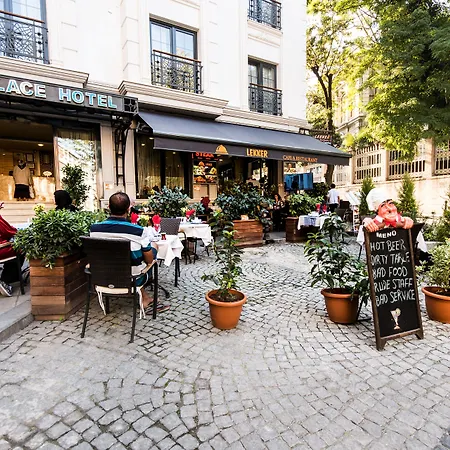 安图萨潘丽思spa酒店 酒店