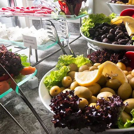 安图萨潘丽思spa酒店 酒店 4*