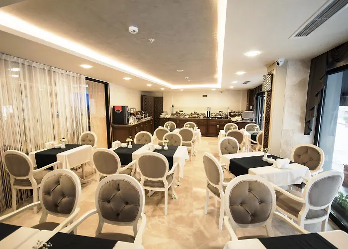 Отель Antusa Palace & 4*