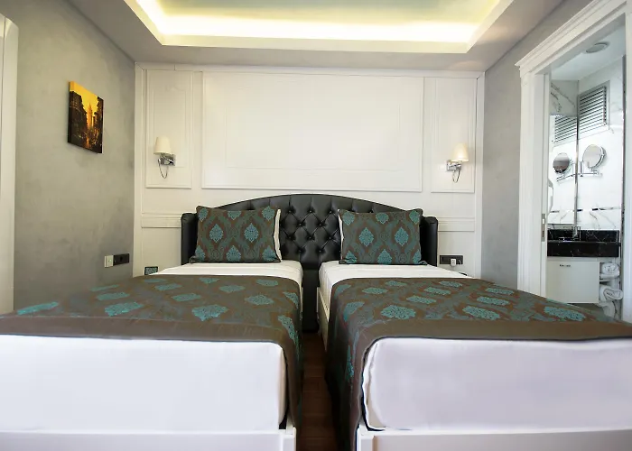 Отель Antusa Palace & 4*