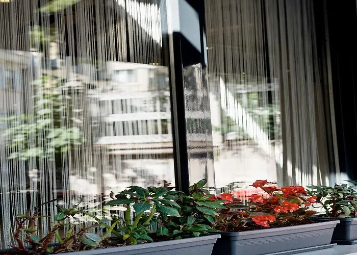 Antusa Palace & Отель