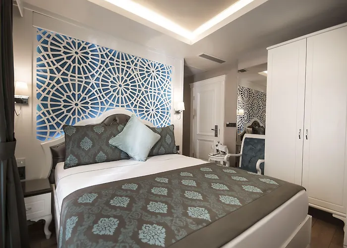 Antusa Palace & Отель 4*