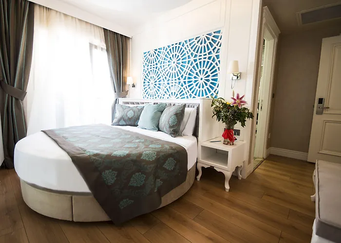 Antusa Palace & Отель 4*