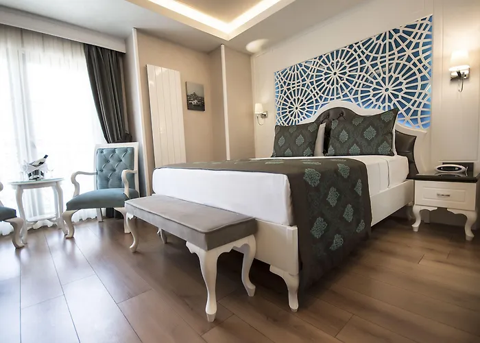 Antusa Palace & Стамбул