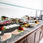 安图萨潘丽思spa酒店 酒店