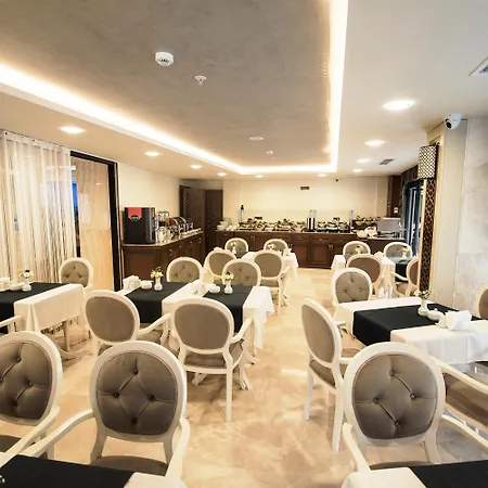 Ξενοδοχείο Antusa Palace & 4*