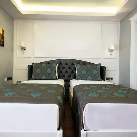 Ξενοδοχείο Antusa Palace & 4*