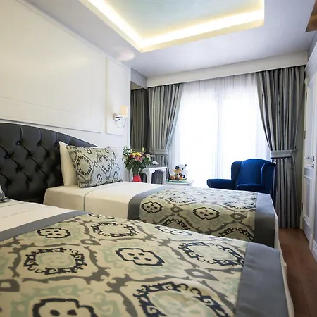 Ξενοδοχείο Antusa Palace & 4*