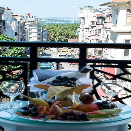 Otel Antusa Palace & 4*