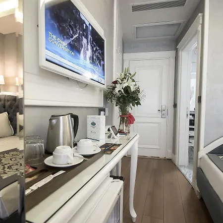 Otel Antusa Palace & 4*
