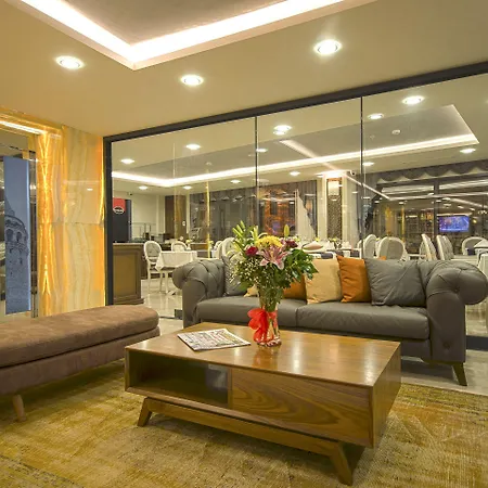 Hotel Antusa Palace &