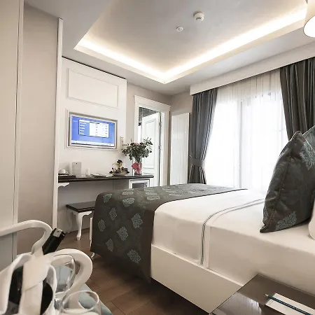 Hotel Antusa Palace & 4*